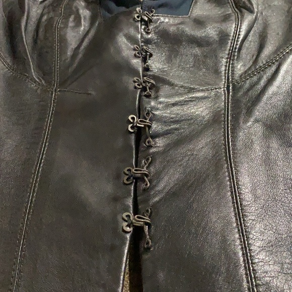 Leather jacket - Picture 2 of 3